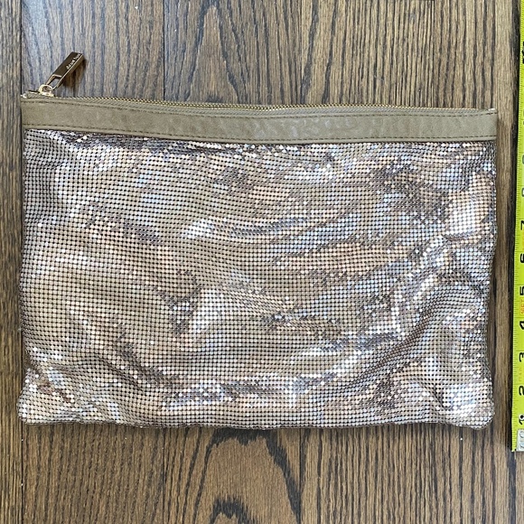 Deux Lux Maxi Clutch - Picture 10 of 10